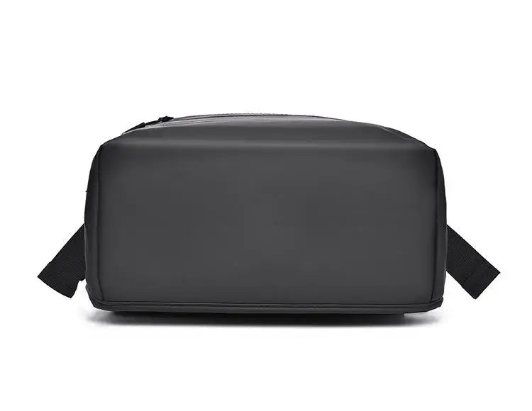 Roll-Top Outdoor Backpack - 25-35 Litre